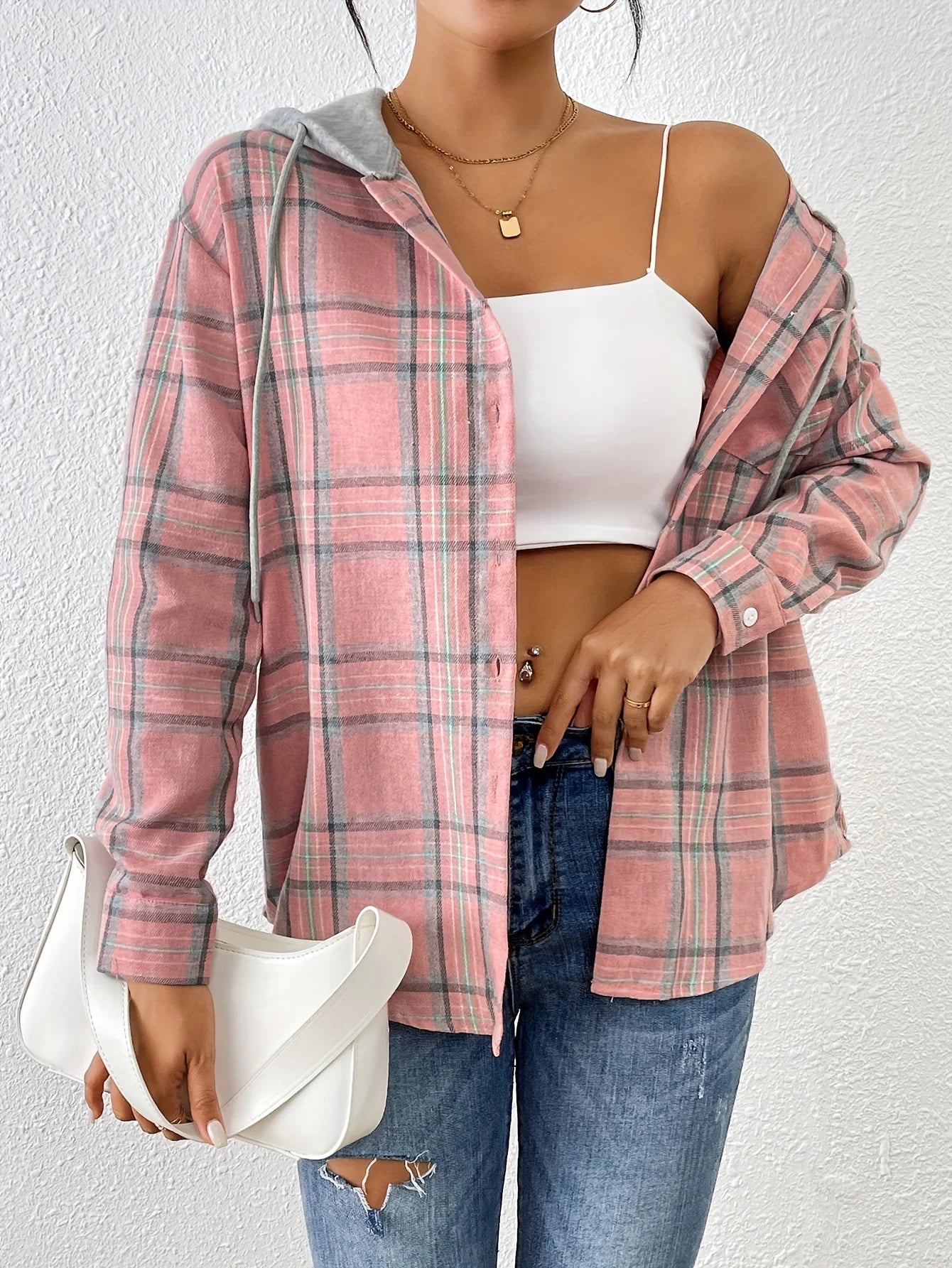 Classic Plaid, Modern Style 
A must-have long sleeve blouse that blends comfort, elegance, and everyday fashion.