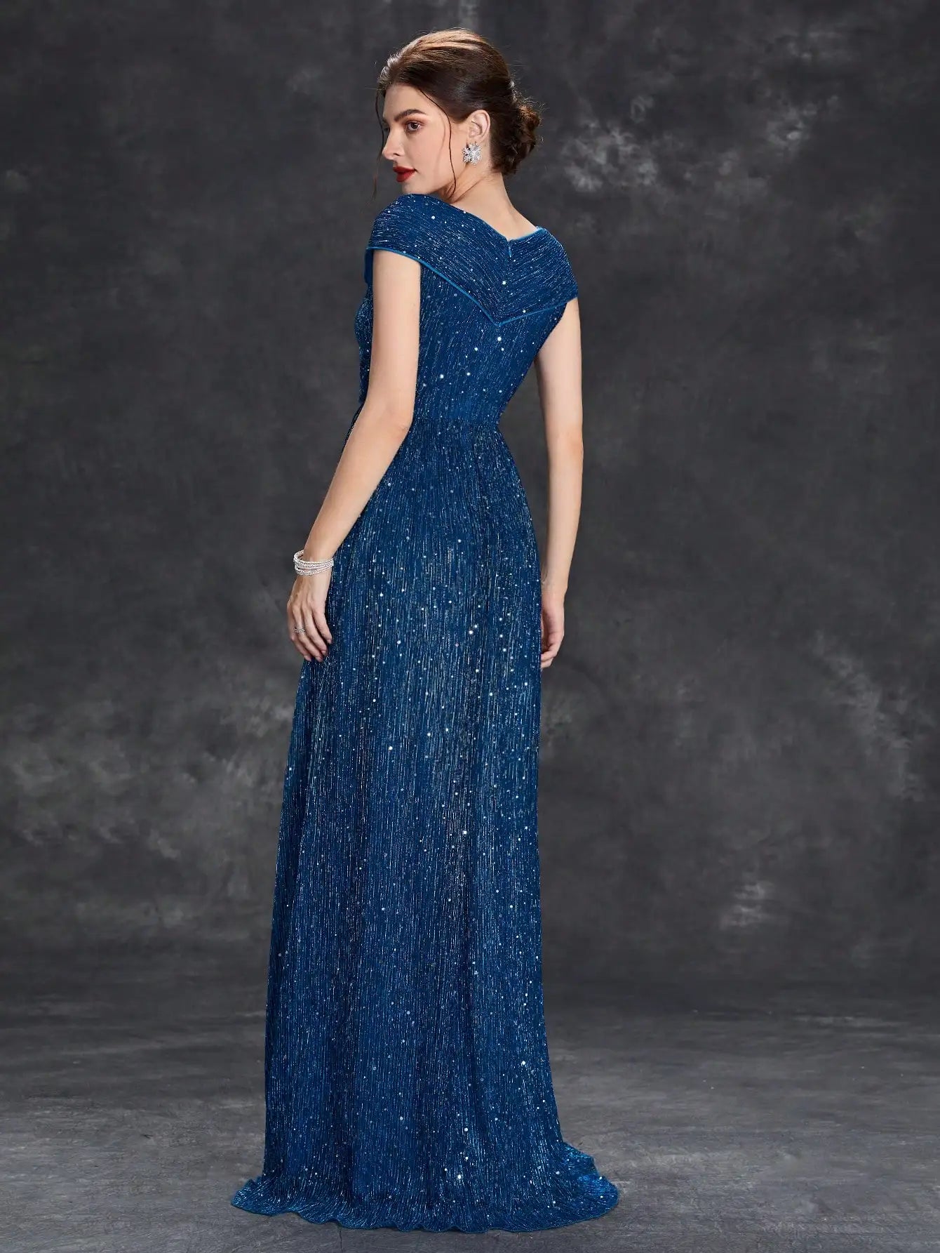 Mgiacy V-neck bag Rotator sleeve punch vertical strip mesh A full skirt Evening gown ball dress Party dress Bridesmaid dress